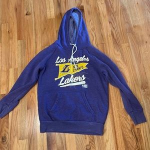 los angeles’s lakers sweatshirt